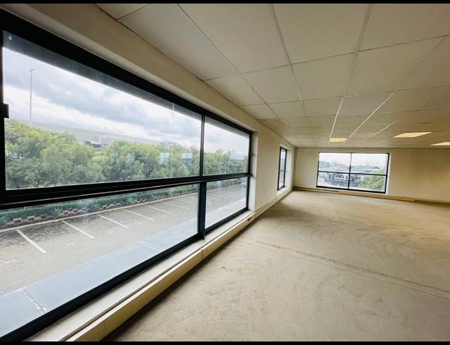 612M² OFFICE TO LET IN VORNA VALLEY